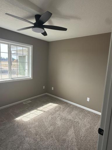 2533 341st Avenue NW, Cambridge, MN 55008