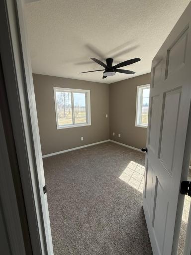 2533 341st Avenue NW, Cambridge, MN 55008