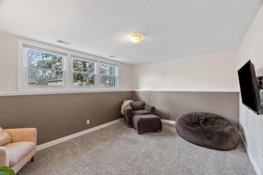 7993 Greenwood Drive, Saint Paul, MN 55112