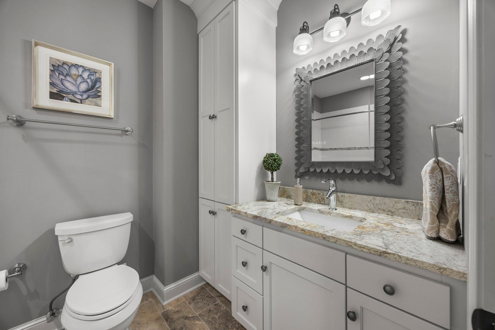 128-web-or-mls-2020 Edgewood Ct-135.jpg