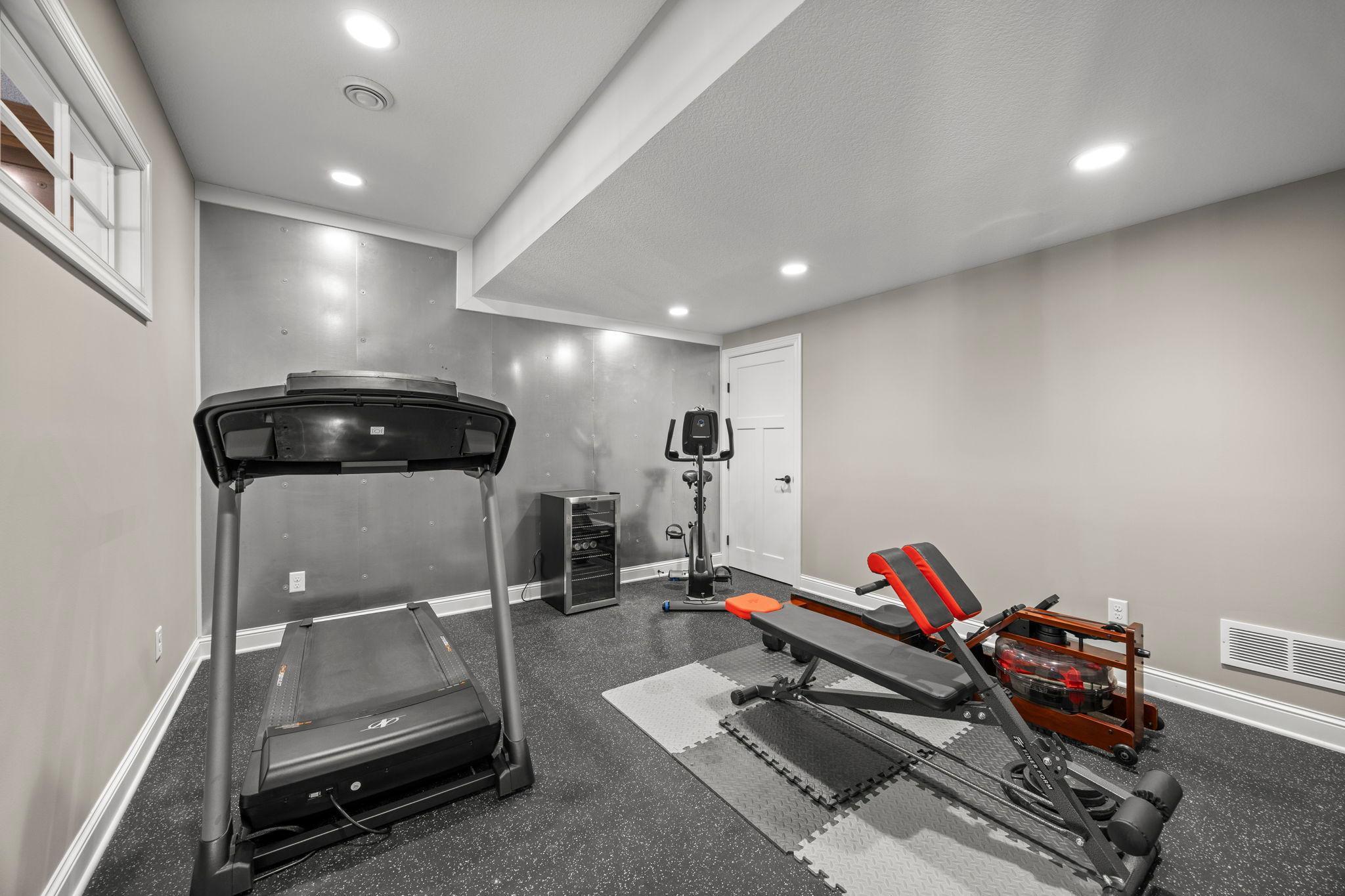 123-web-or-mls-2020 Edgewood Ct-35.jpg