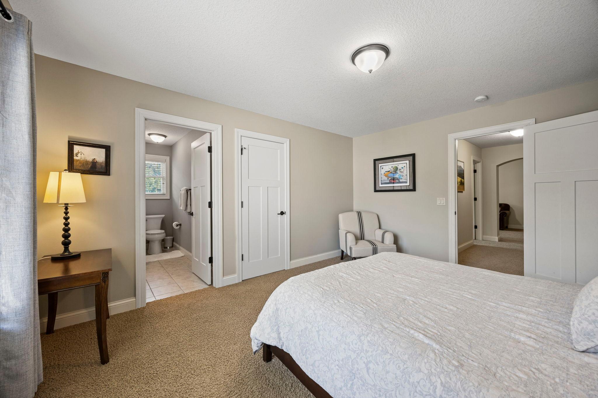 75-web-or-mls-2020 Edgewood Ct-505.jpg