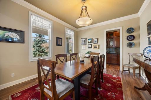 2020 Edgewood Court, Chanhassen, MN 55317