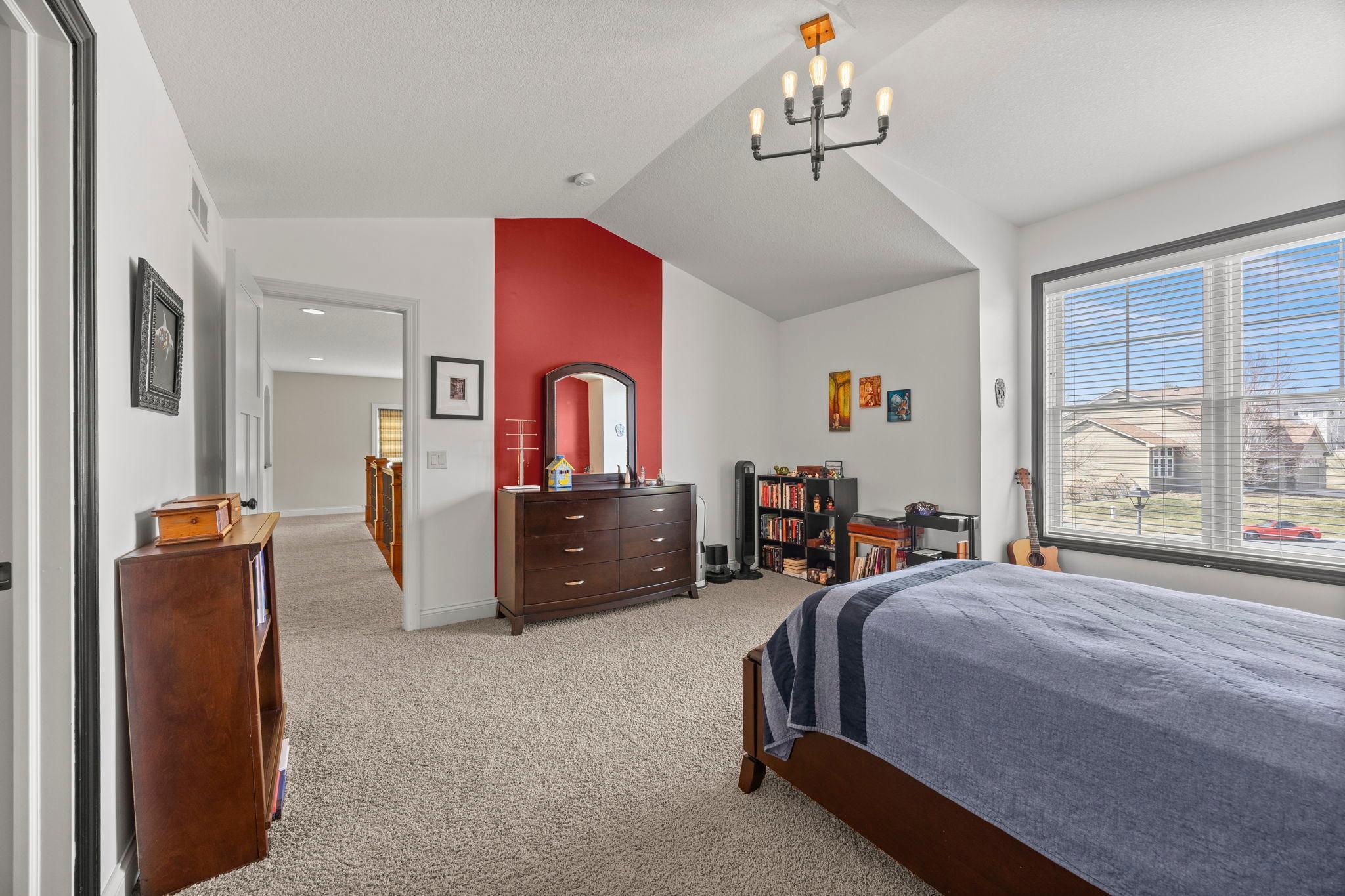 69-web-or-mls-2020 Edgewood Ct-550.jpg