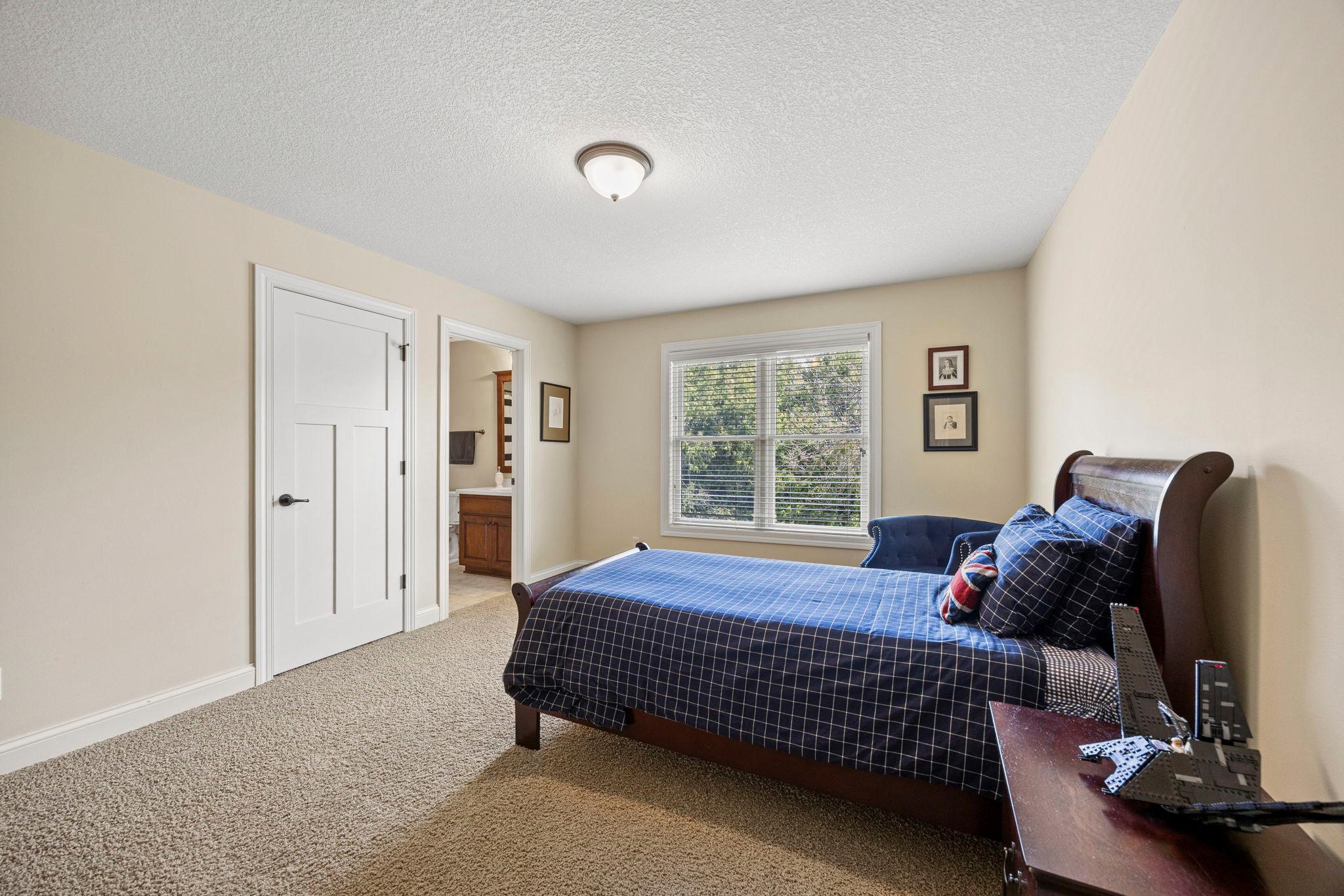 58-web-or-mls-2020 Edgewood Ct-465.jpg