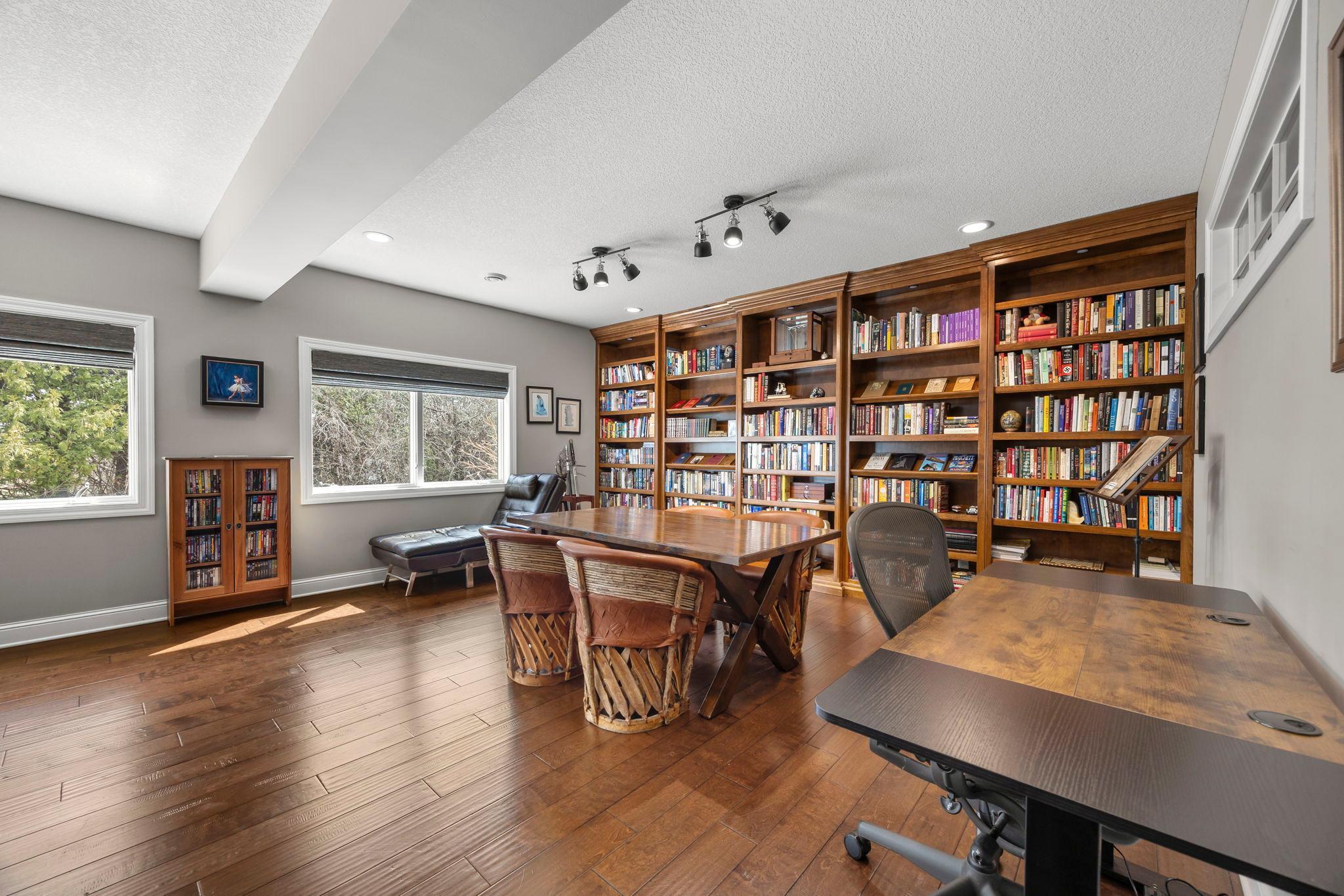 111-web-or-mls-2020 Edgewood Ct-75.jpg