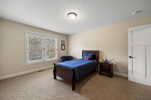 2020 Edgewood Court, Chanhassen, MN 55317