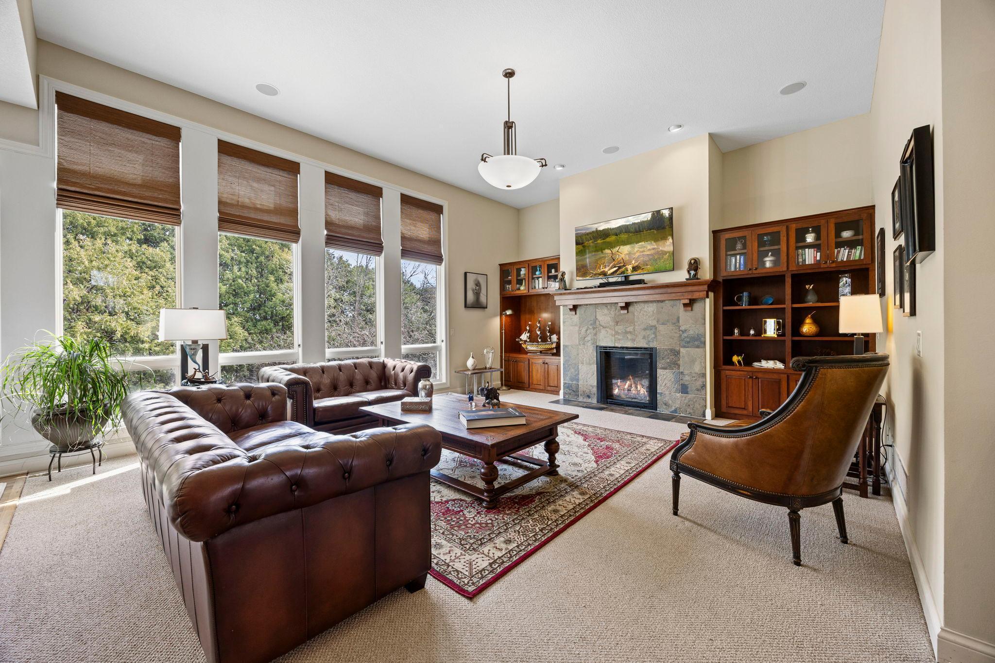 30-web-or-mls-2020 Edgewood Ct-275.jpg