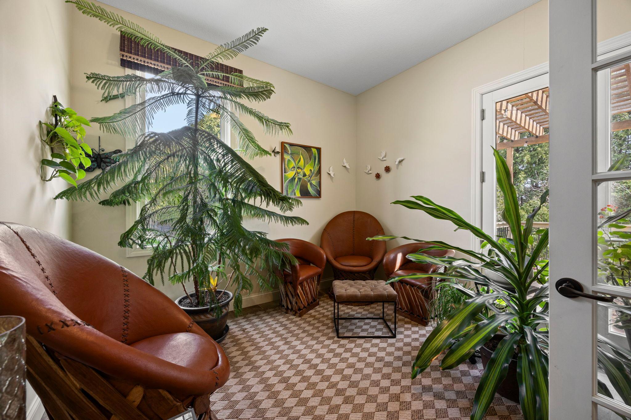 133-web-or-mls-2020 Edgewood Ct-420.jpg