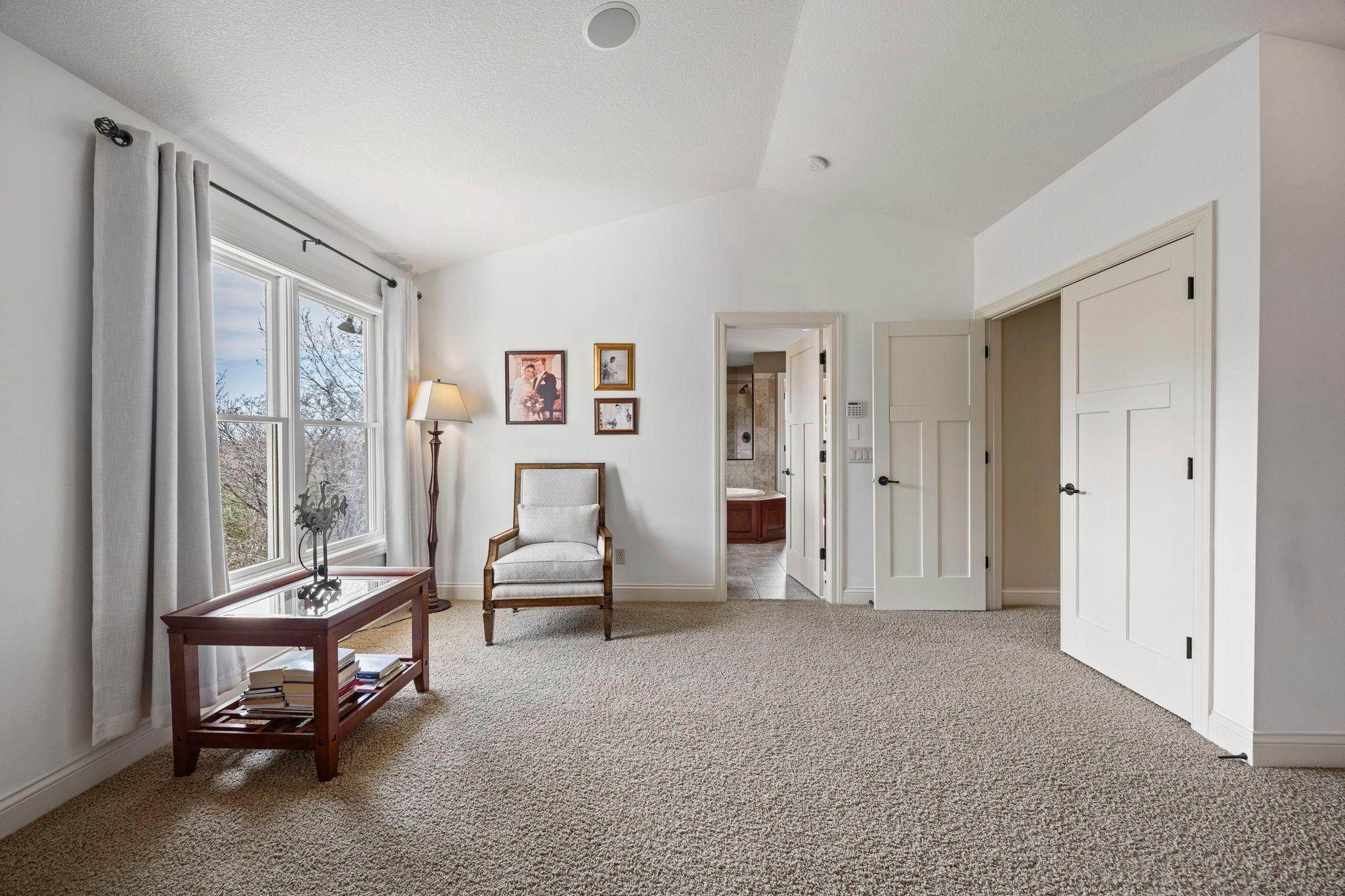 85-web-or-mls-2020 Edgewood Ct-600.jpg