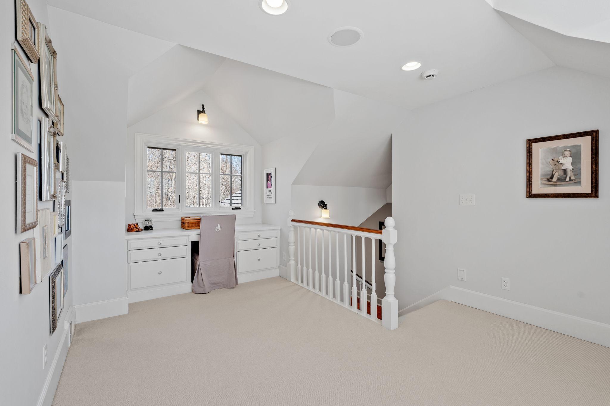 124-web-or-mls-2875 Gale Rd-112.jpg