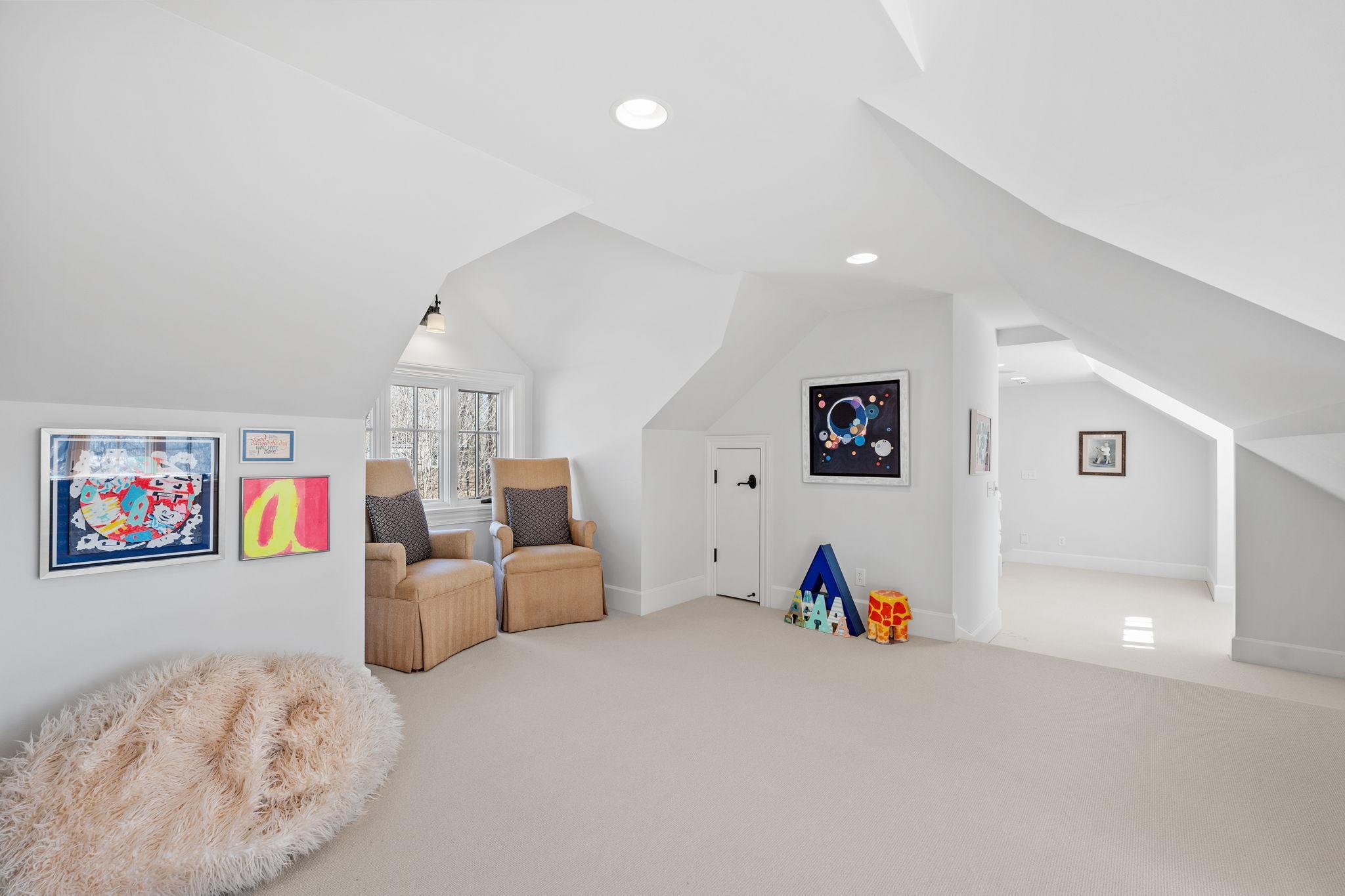 122-web-or-mls-2875 Gale Rd-110.jpg