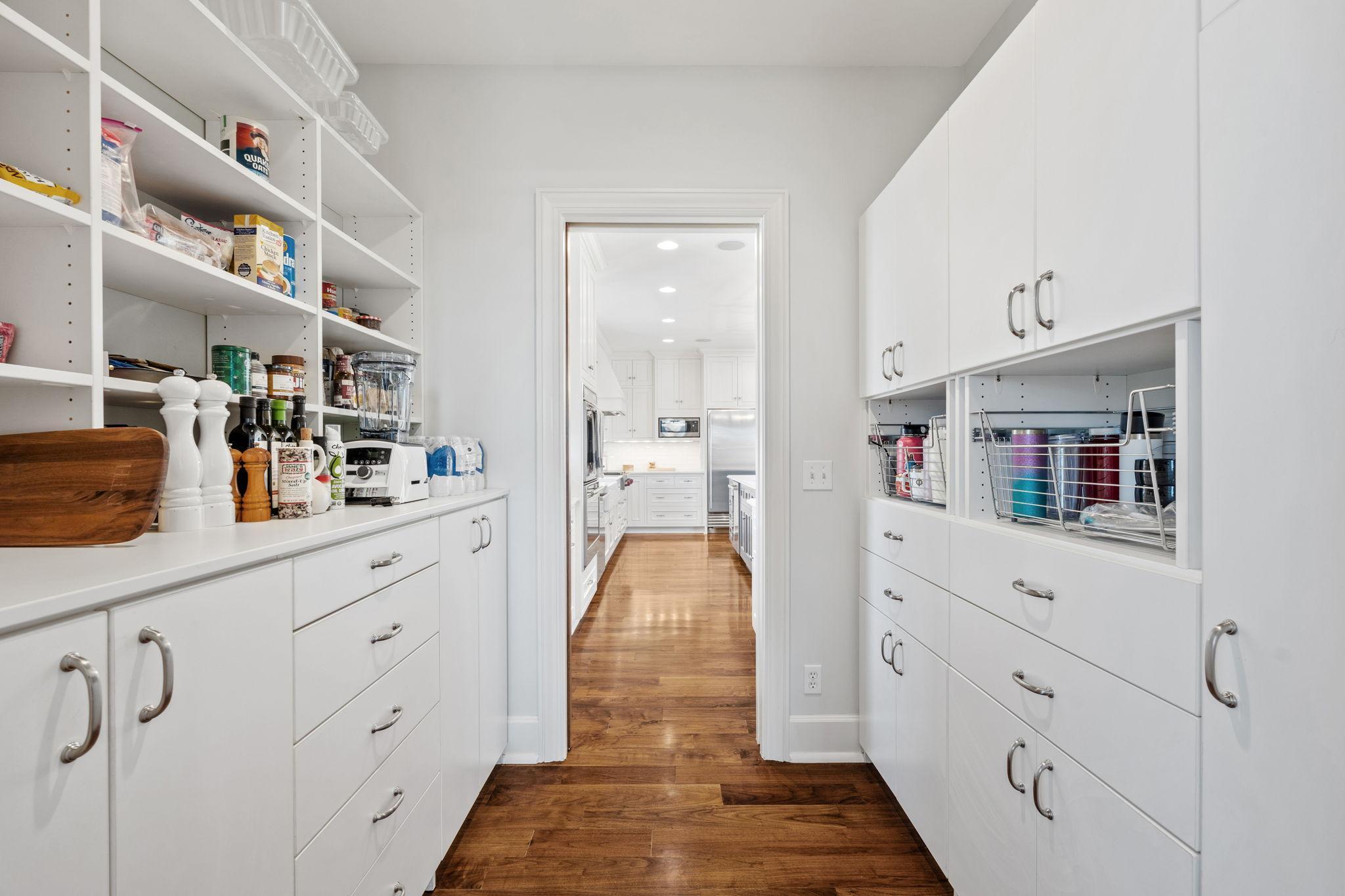 67-web-or-mls-2875 Gale Rd-67.jpg