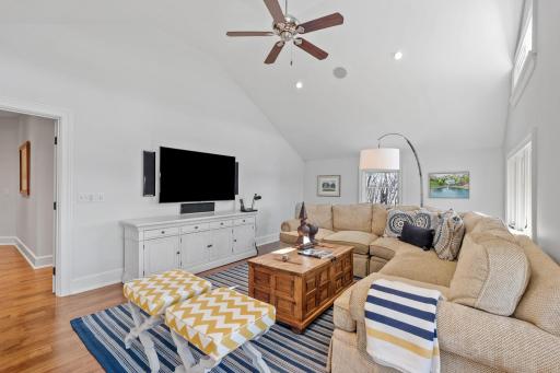 94-web-or-mls-2875 Gale Rd-115.jpg