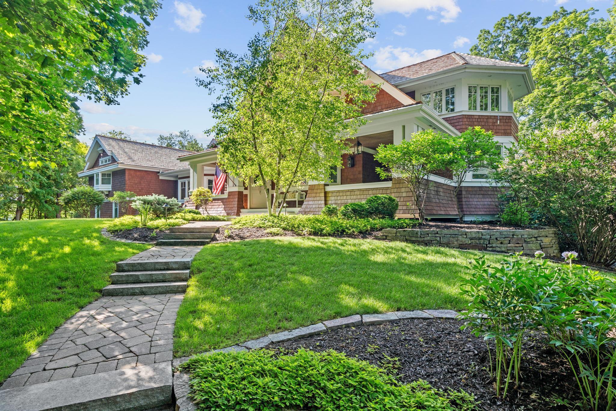 2-web-or-mls-2875 Gale Rd Exterior-2.jpg