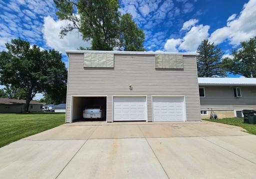 226 3rd Avenue S, Brownton, MN 55312
