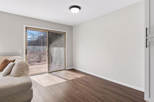 12238 Oak Leaf Circle, Burnsville, MN 55337