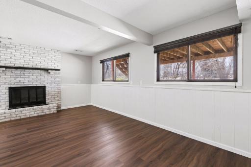 12238 Oak Leaf Circle, Burnsville, MN 55337