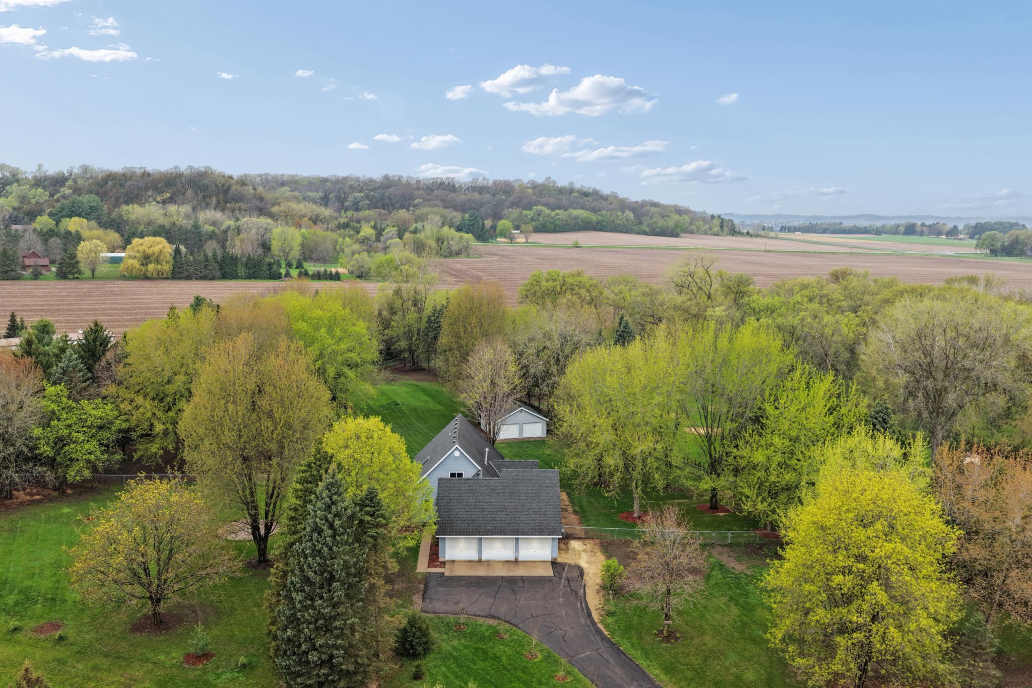 An amazing lot with amazing features!