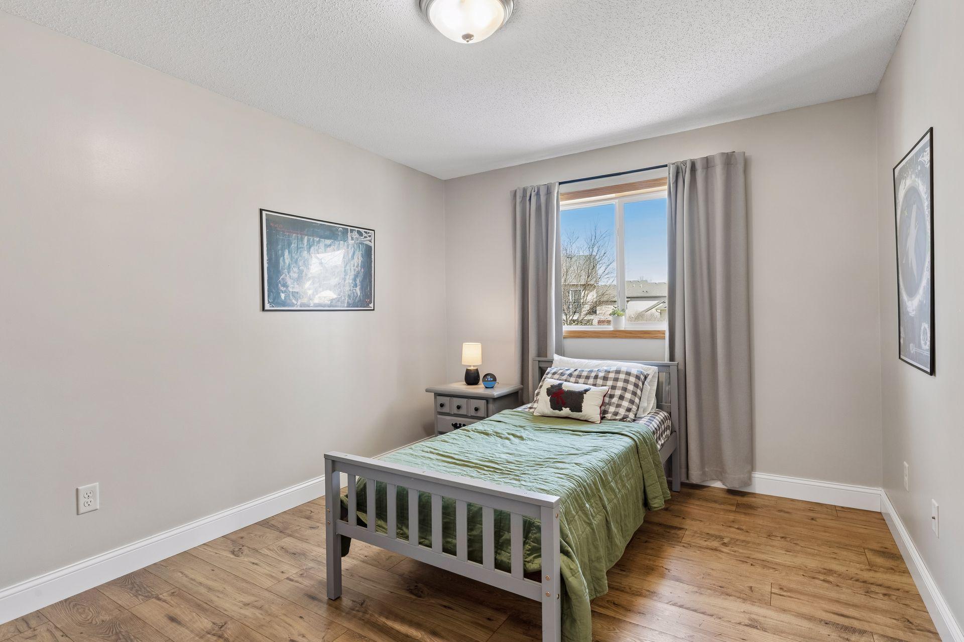 Another spacious bedroom!