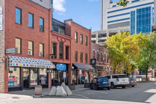 You'll find world class medical facilities at Mayo Clinic and locally owned businesses in Rochester's vibrant downtown.