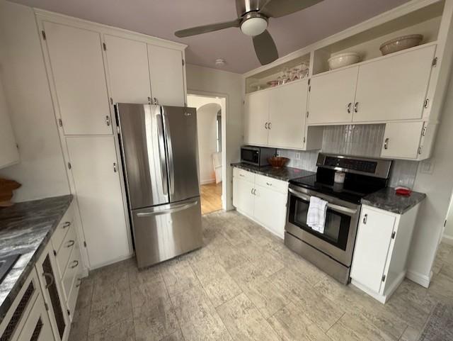 Appliances included