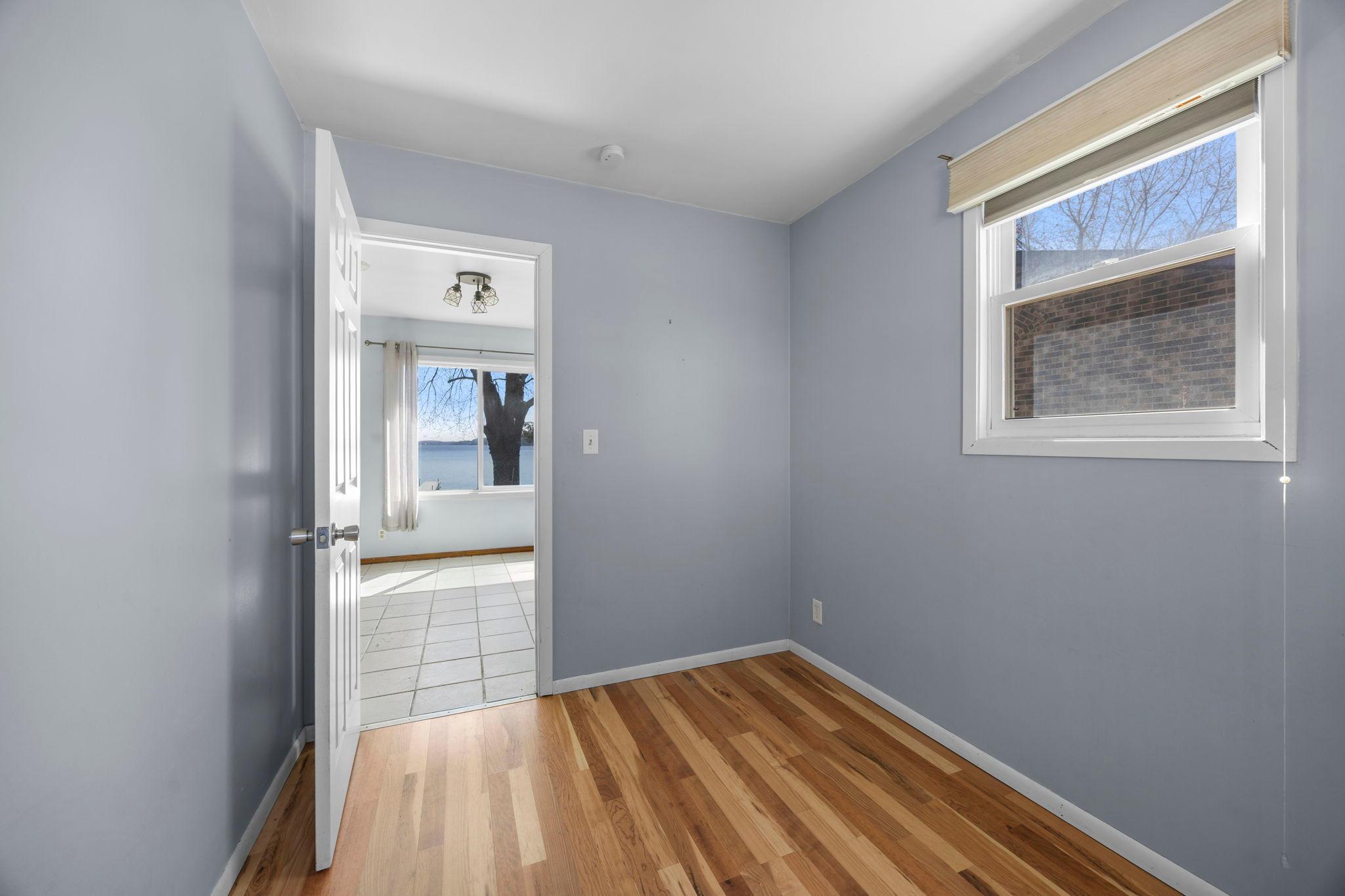 40-web-or-mls-49097 Sportsmans Ln-140.jpg