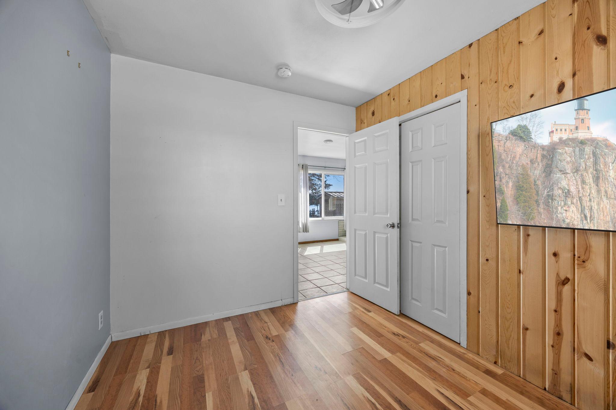 43-web-or-mls-49097 Sportsmans Ln-155.jpg