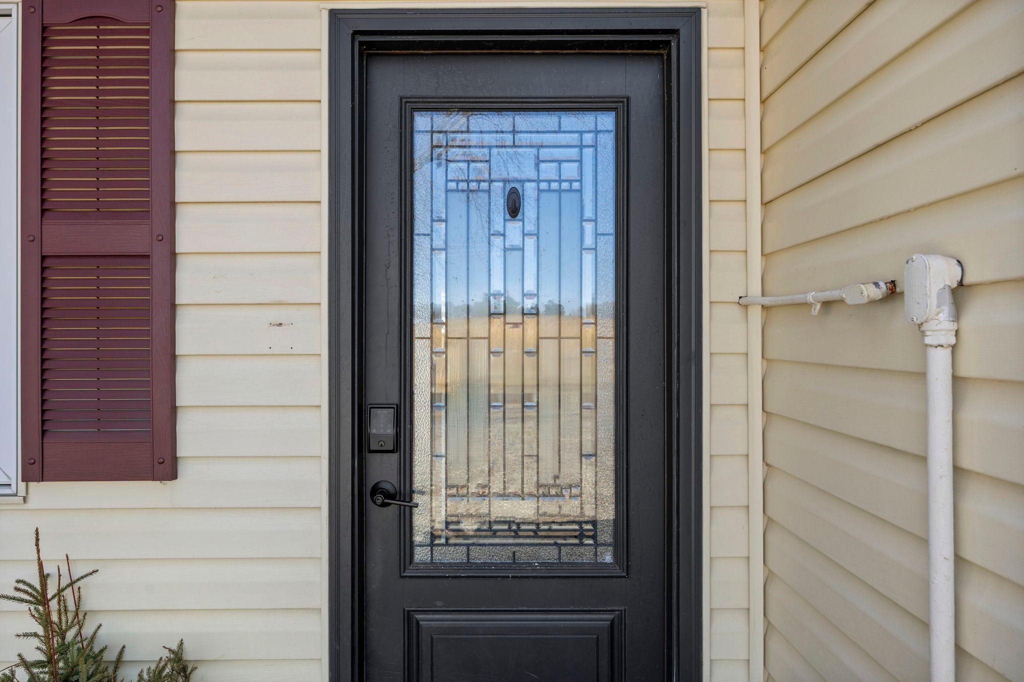 19-web-or-mls-49097 Sportsmans Ln-44.jpg