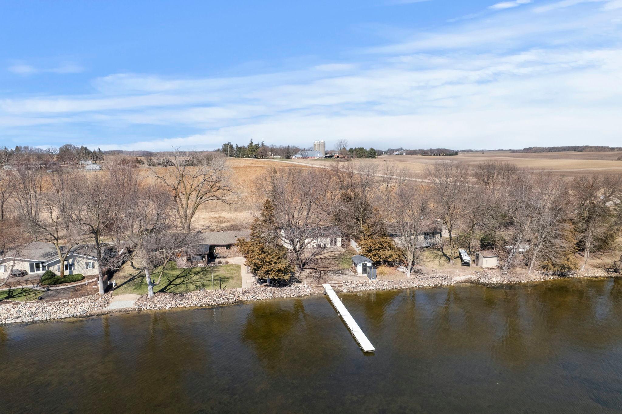 74-web-or-mls-49097 Sportsmans Ln-311.jpg