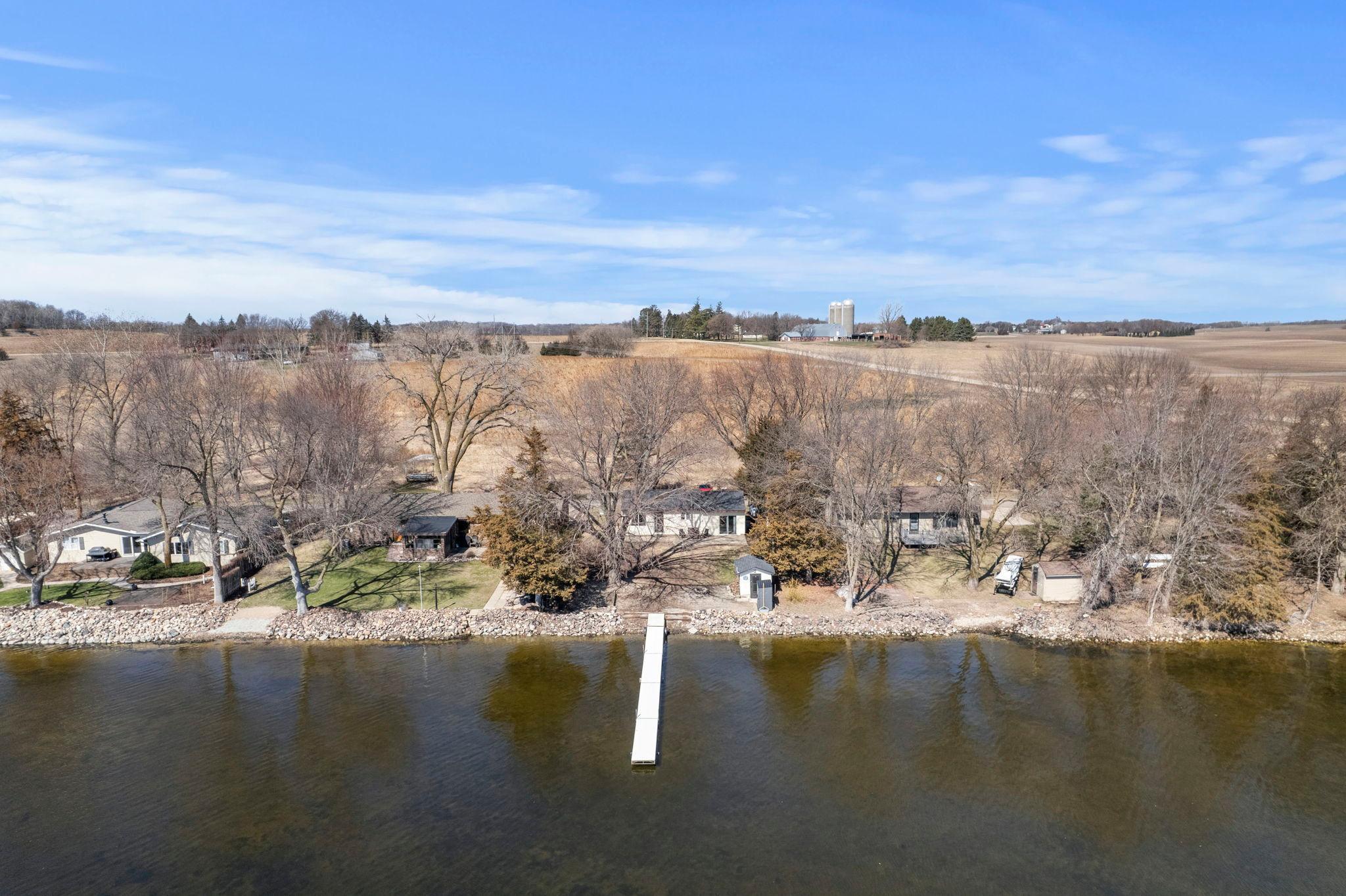 73-web-or-mls-49097 Sportsmans Ln-308.jpg