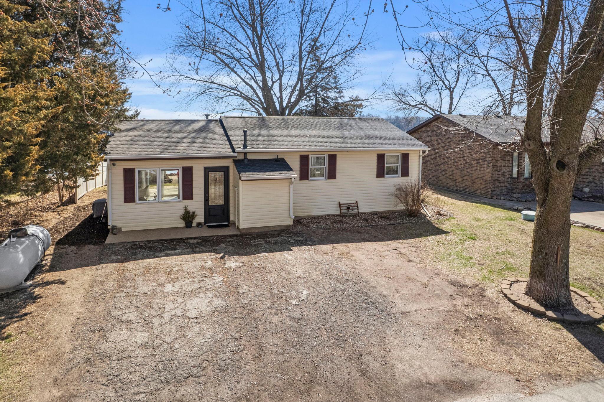 13-web-or-mls-49097 Sportsmans Ln-275.jpg