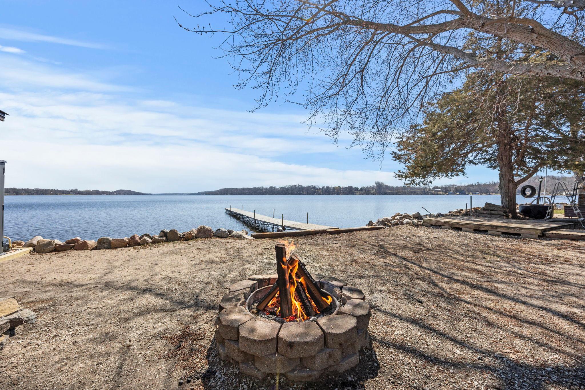 48-web-or-mls-49097 Sportsmans Ln-94.jpg