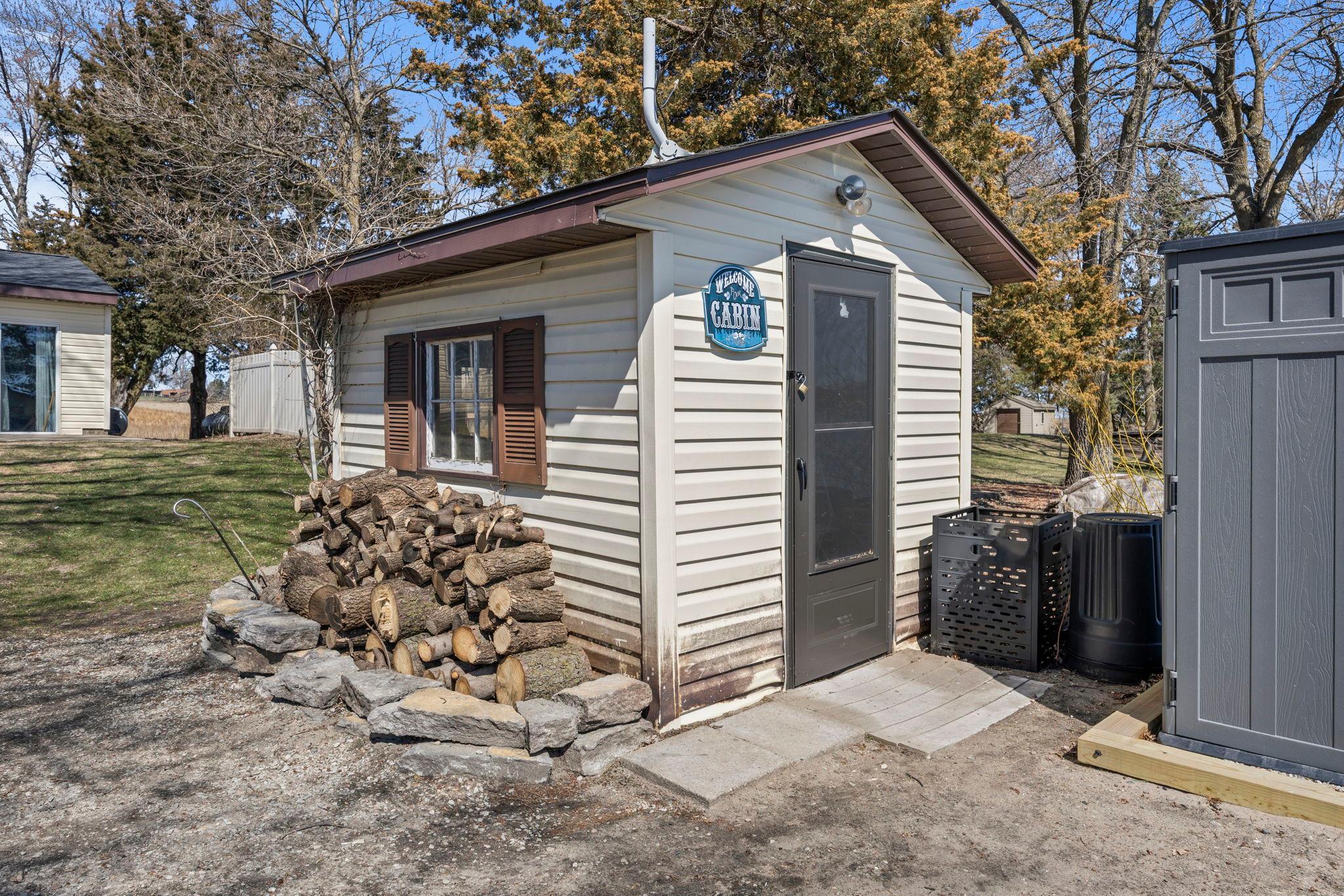 60-web-or-mls-49097 Sportsmans Ln-124.jpg