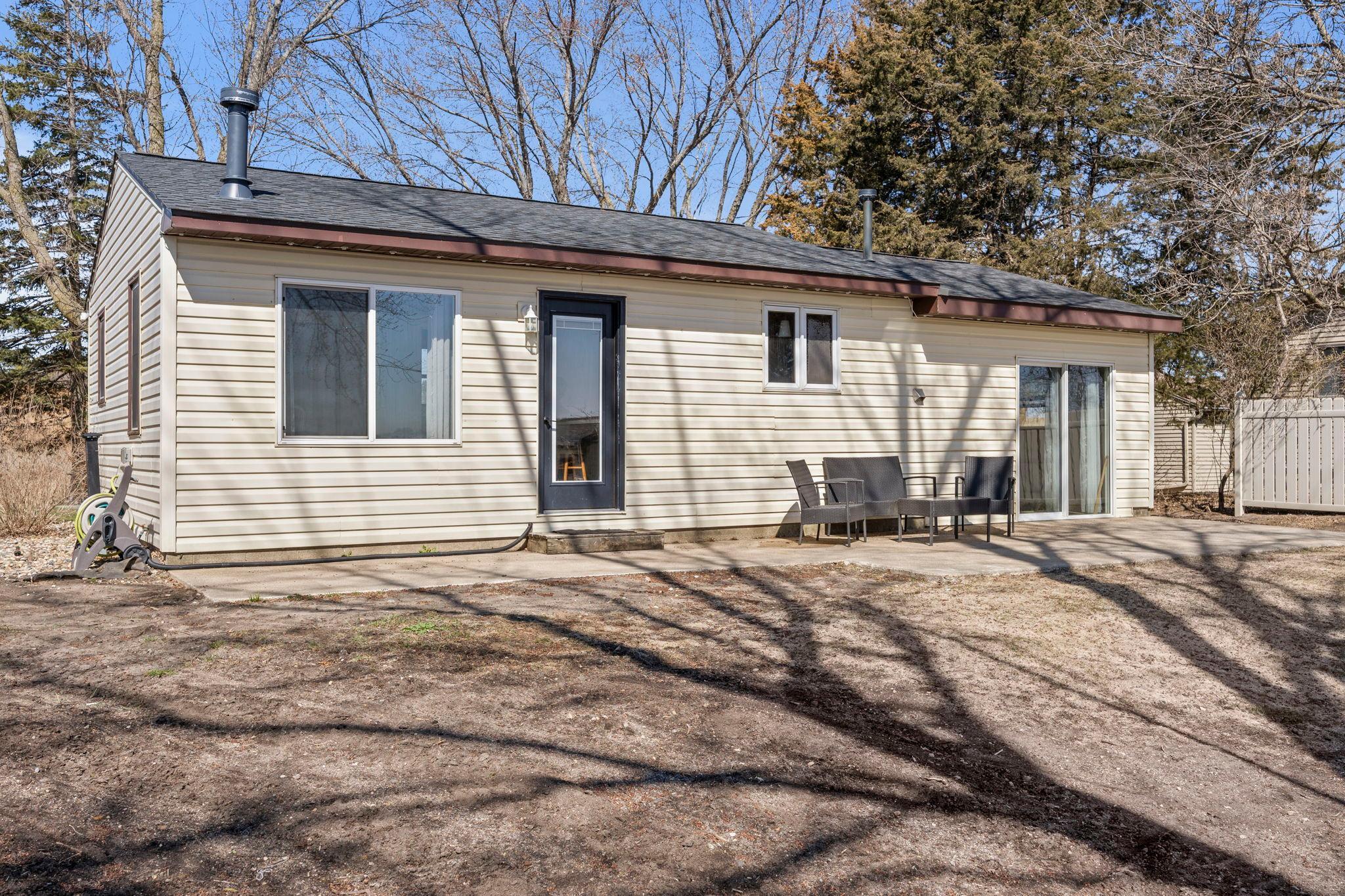 50-web-or-mls-49097 Sportsmans Ln-54.jpg