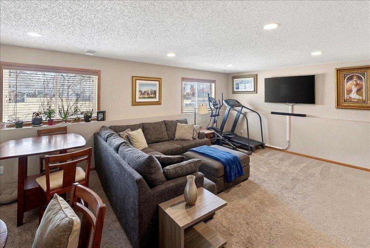 AI IMAGE: Family Room