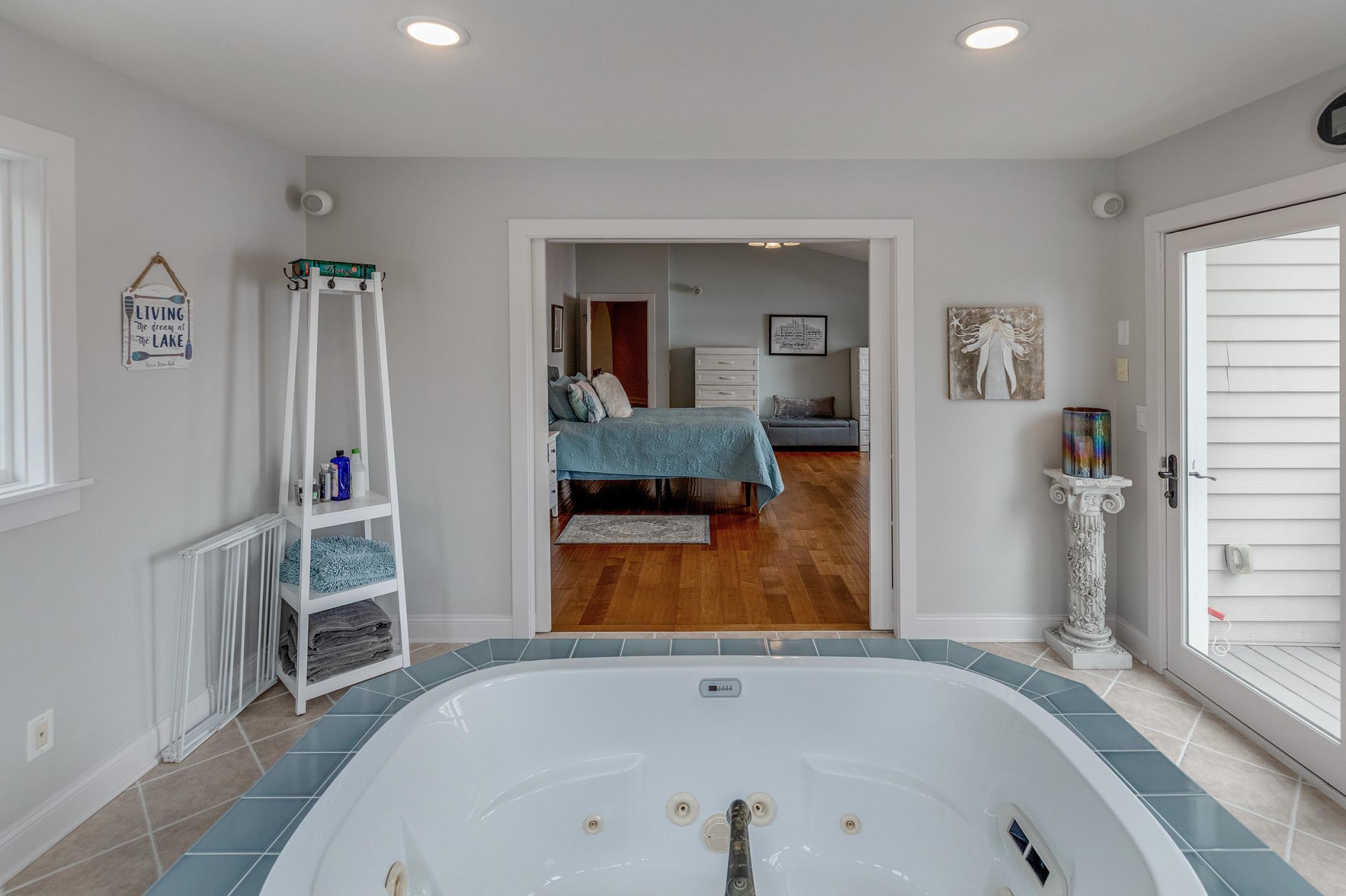 Primary Bathroom #1.jpg