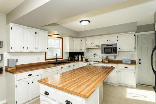 306 4th Avenue NE, Byron, MN 55920