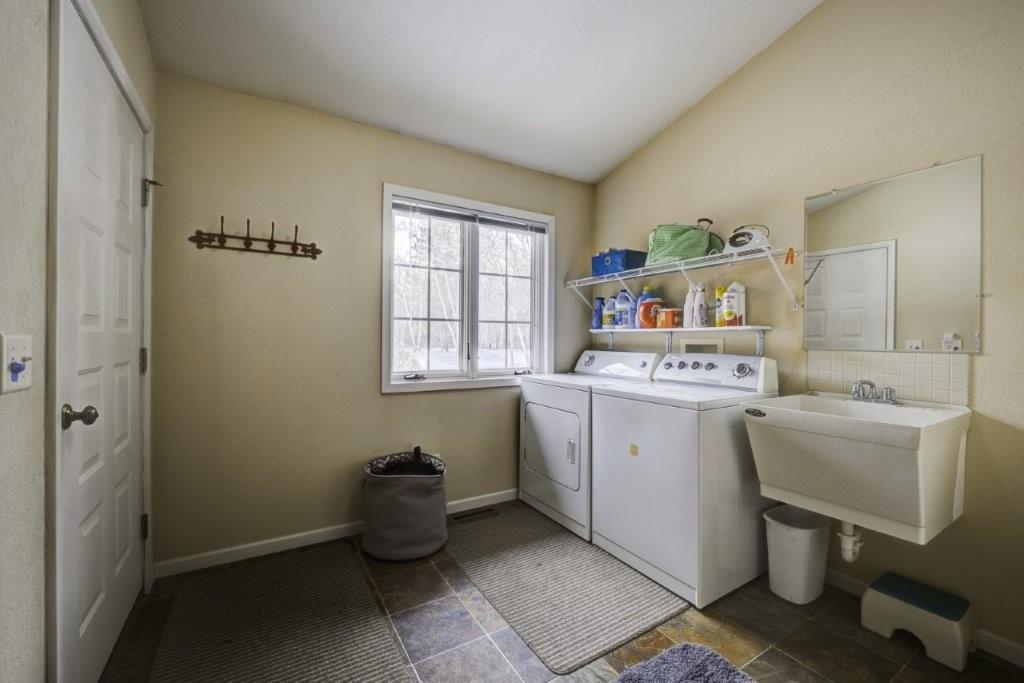 main floor laundry-mudroom.jpg