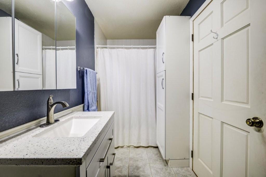 updated main floor bath.jpg