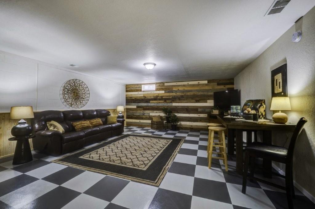 spacious rec room.jpg