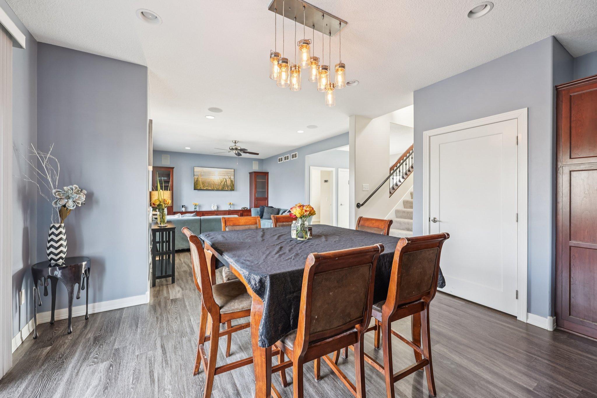 14-web-or-mls-Bluff Heights Dr-S3103-014.jpg