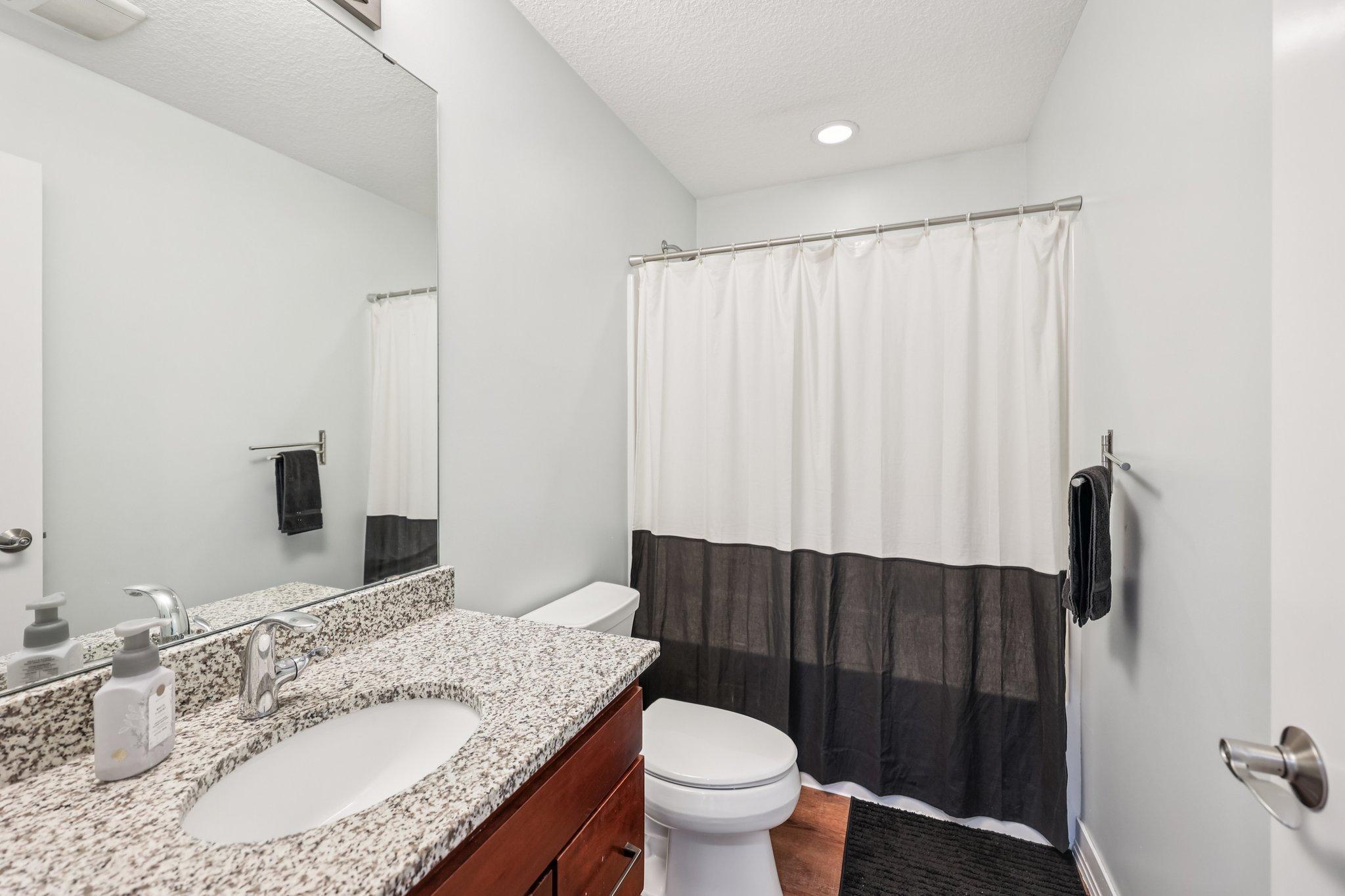 28-web-or-mls-Bluff Heights Dr-S3103-028.jpg