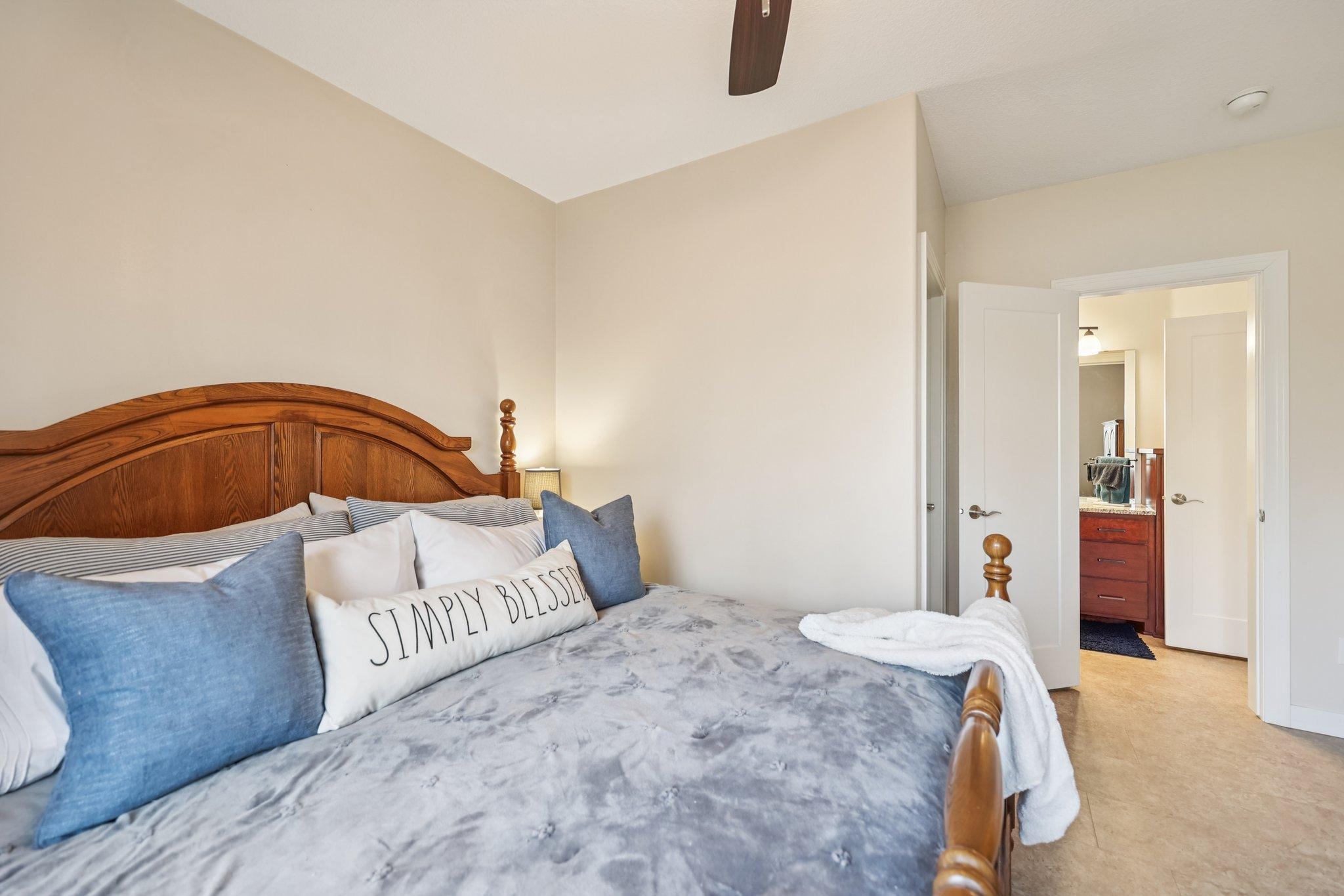 55-web-or-mls-Bluff Heights Dr-S3103-055.jpg