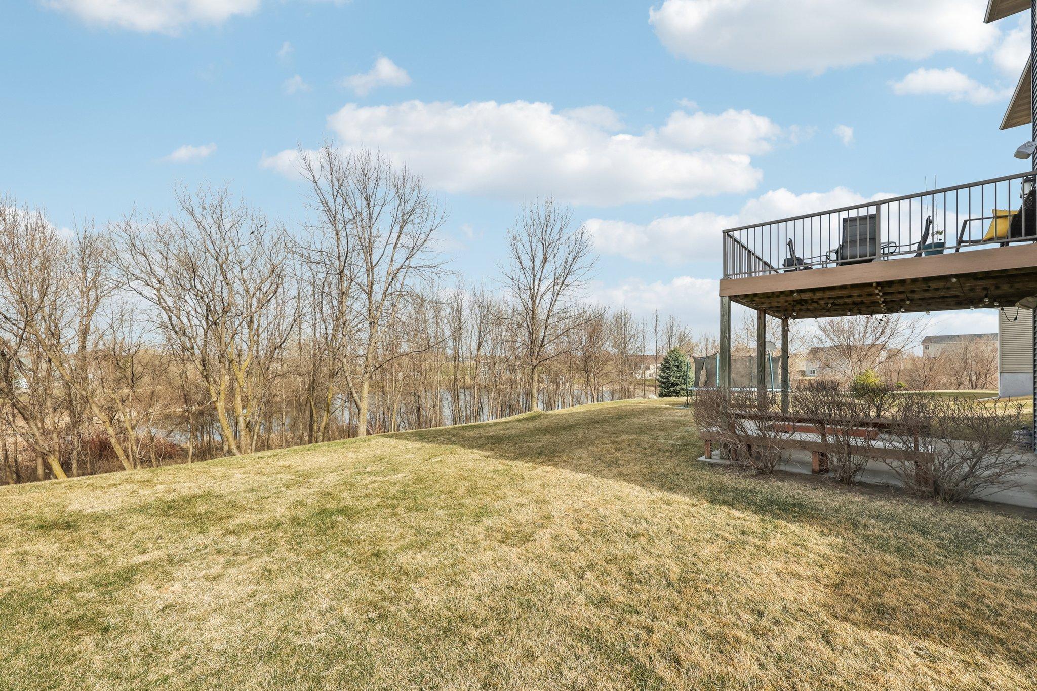 64-web-or-mls-Bluff Heights Dr-S3103-064.jpg