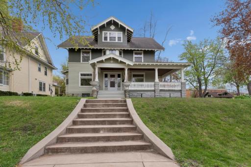 1732 Summit Avenue, Saint Paul, MN 55105