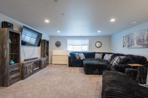 5534 8th Street W, West Fargo, ND 58078