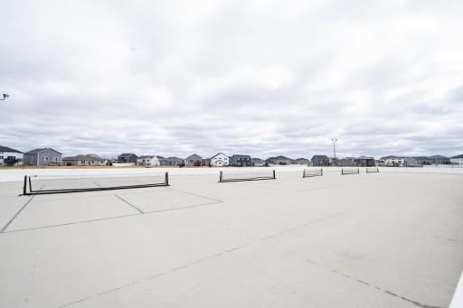 5534 8th Street W, West Fargo, ND 58078