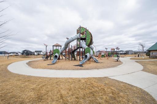 5534 8th Street W, West Fargo, ND 58078