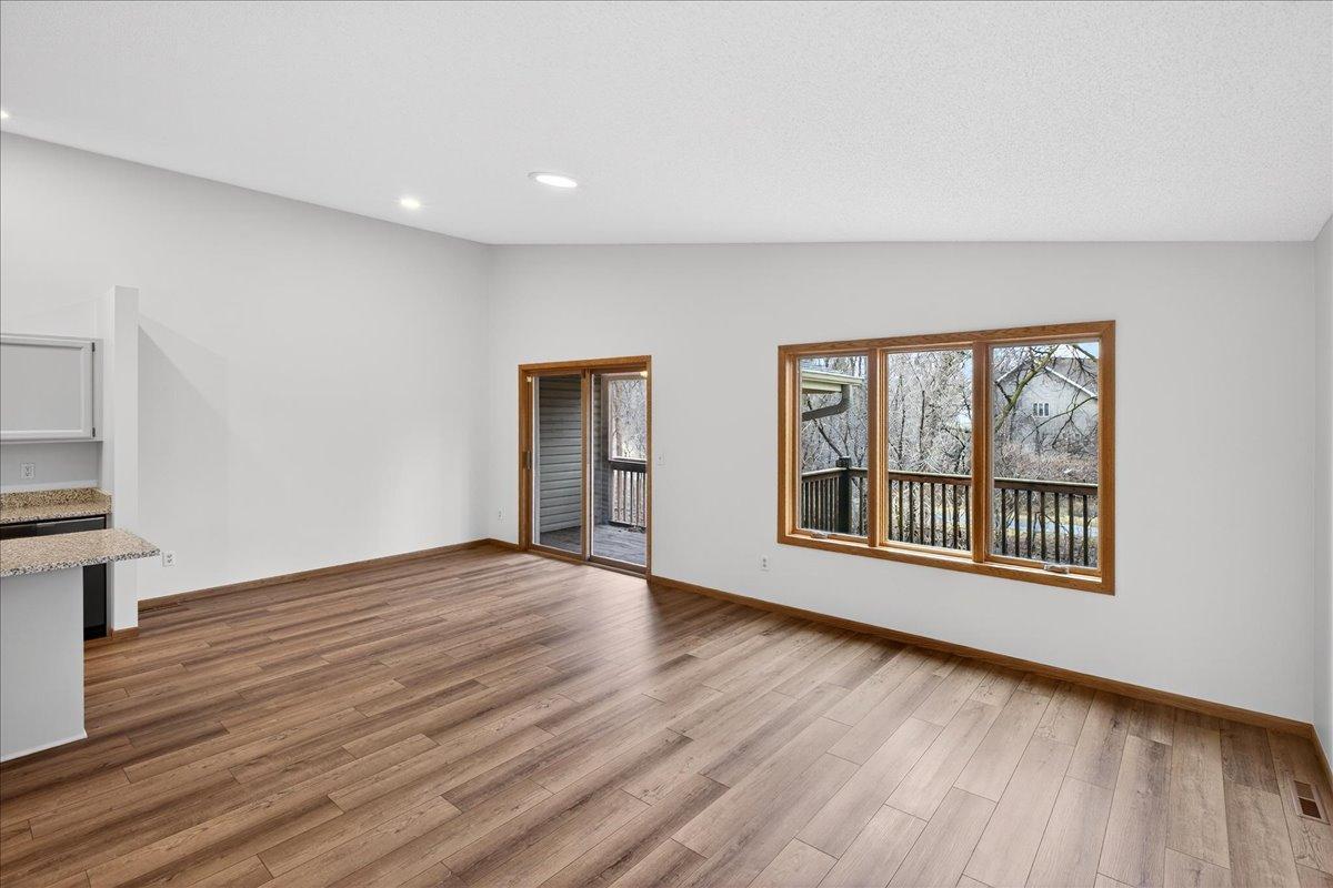 Dining Room walks out to Screen Porch